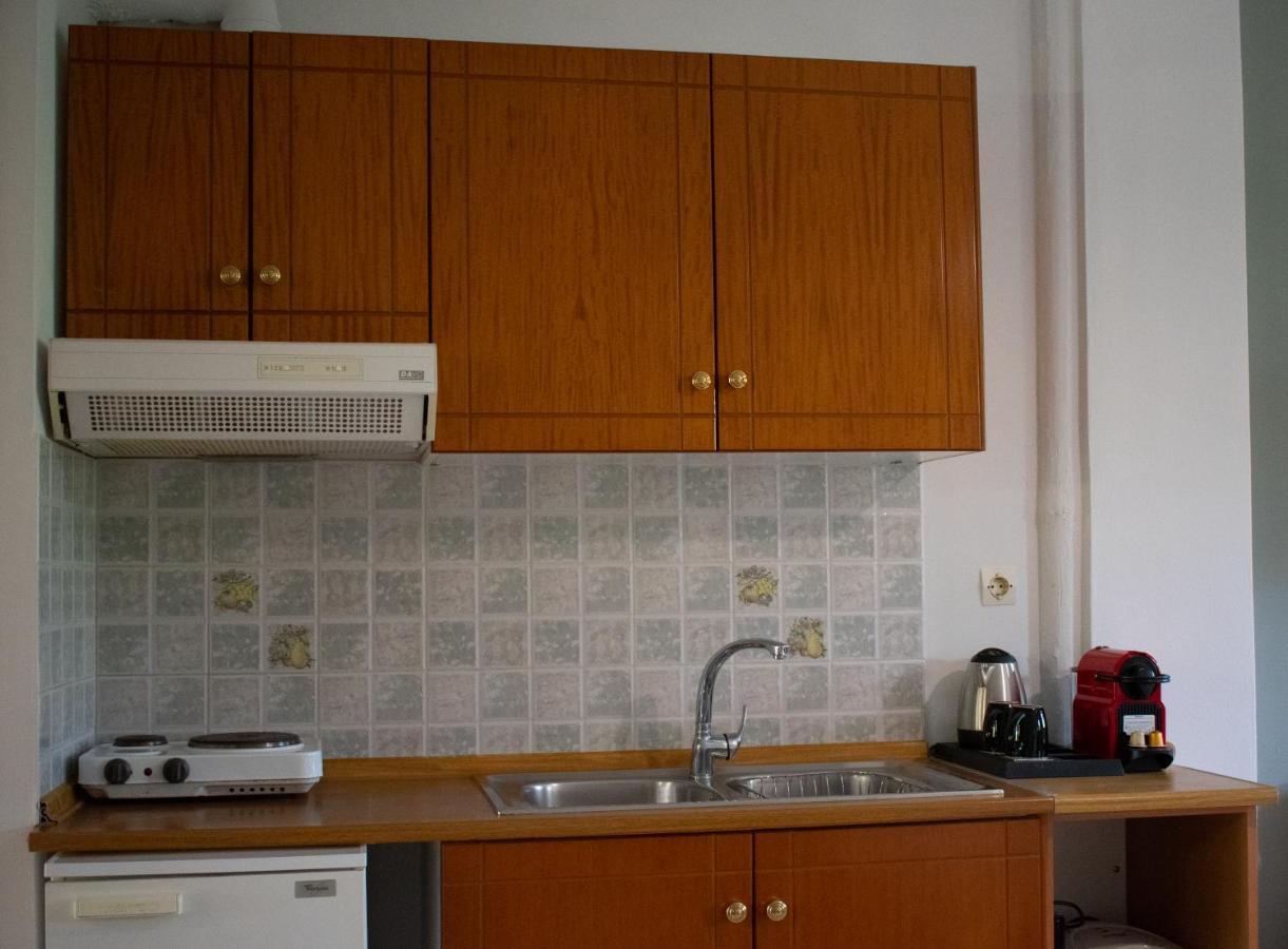 Theano Apartments Stoúpa Esterno foto